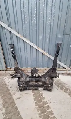 Nissan Qashqai Front subframe