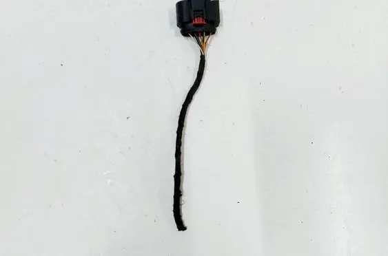 Audi A4 S4 B9 Headlight/headlamp wiring loom/harness 8W0973737
