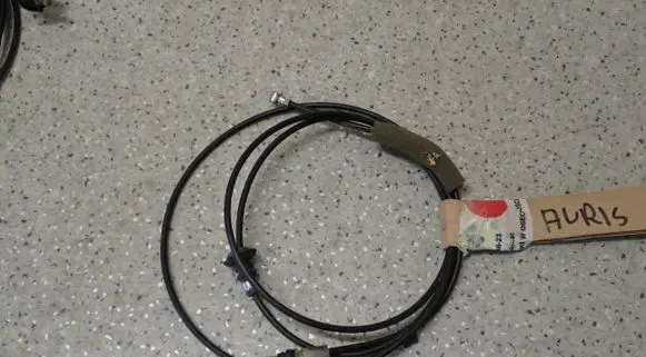 Toyota Auris 150 Engine bonnet/hood lock release cable 