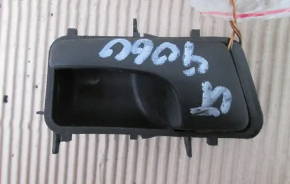 Volkswagen PASSAT B3 Front door interior handle