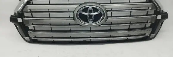 Toyota Land Cruiser (J200) Front bumper upper radiator grill 53101-60D20