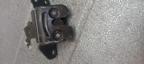 Hyundai Accent Tailgate/trunk/boot lock/catch/latch