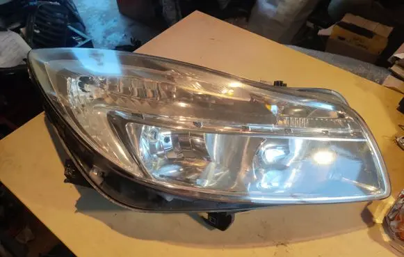 Opel Insignia A Headlight/headlamp