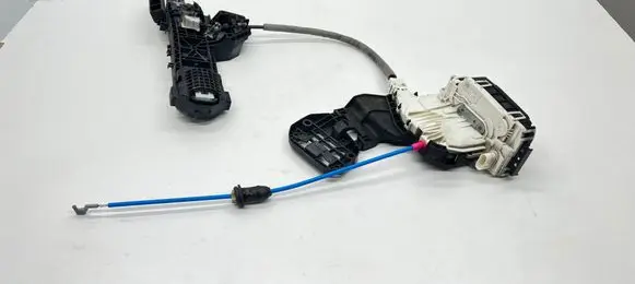Mercedes-Benz CLA C117 X117 W117 Rear door lock A2047302835 A2047601634 A1177320208