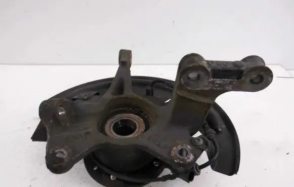 Renault Fluence Front wheel hub spindle knuckle