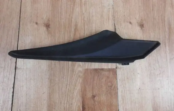 Toyota Auris E180 Windshield trim 5386602040