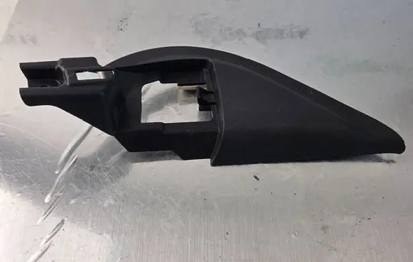Peugeot 308 Other front door trim element 96777451