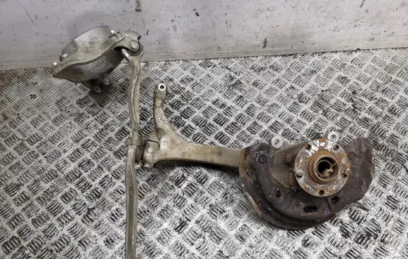Audi A8 S8 D3 4E Front wheel hub