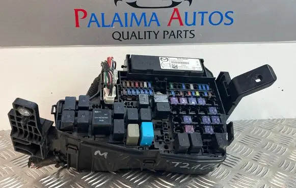 Mazda 6 Fuse box set KD45675X0