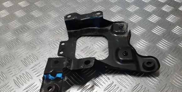 Volvo V40 Battery tray AV61R6K034AB