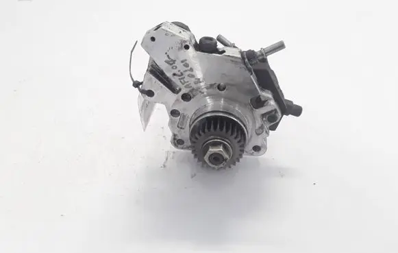 Renault Trafic II (X83) Fuel injection high pressure pump 8200680077