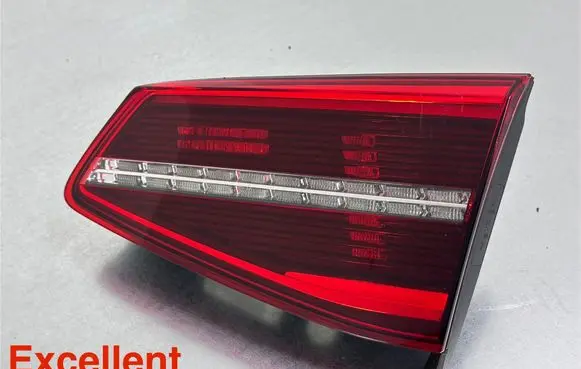 Volkswagen PASSAT B8 Tailgate rear/tail lights 3G9945308C