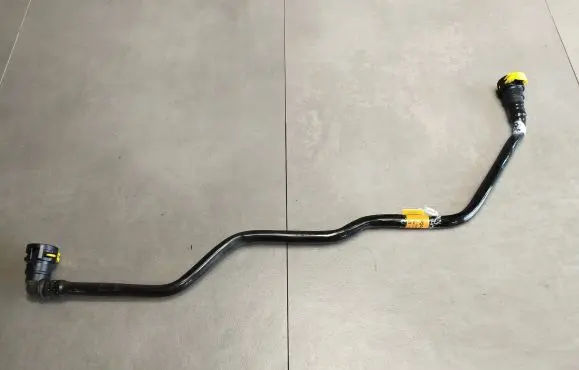 Ford Mondeo MK V Engine coolant pipe/hose DG939101AD
