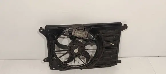 Ford Fusion II Radiator cooling fan shroud DS788C607A DS788C607