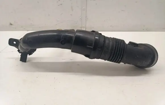 Opel Grandland X Air intake duct part 982456980 98245698000