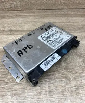 Volkswagen PASSAT B5 Gearbox control unit/module 8D0927156AR 0260002630