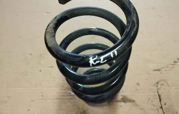 Honda CR-V Rear coil spring
