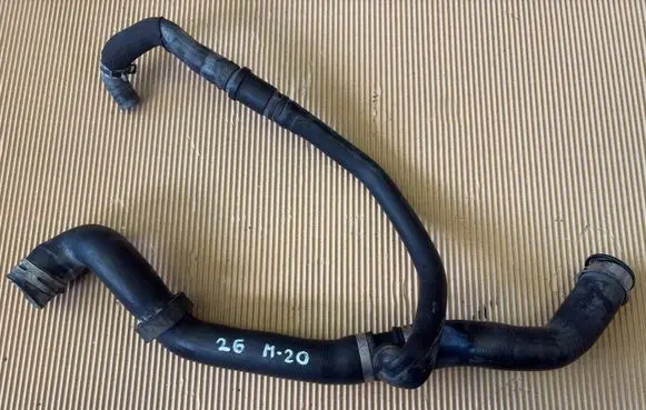Mercedes-Benz E W212 Engine coolant pipe/hose A2515002975