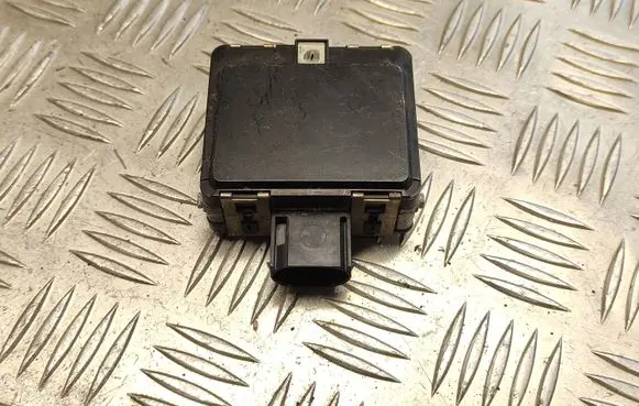 Volkswagen Golf VII Distronic sensor radar 5Q0907561A