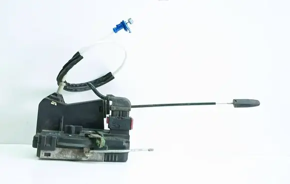 Opel Astra G Front door lock 24444015