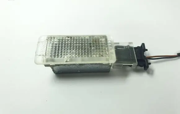 Porsche Cayenne (9PA) Front door interior light 6L0947415