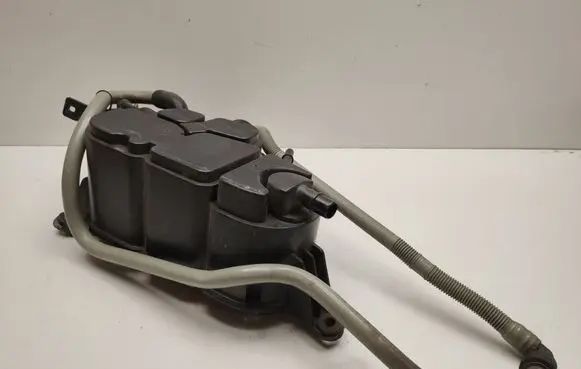 Porsche Macan (95B) Vacuum valve 8K02018010