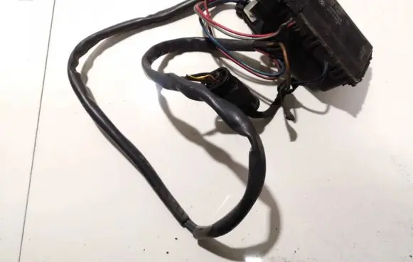 Coolant fan relay
