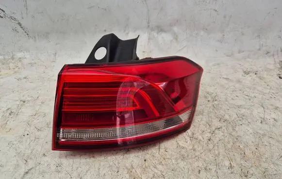 Volkswagen PASSAT B8 Rear/tail lights 3G9945312 195293