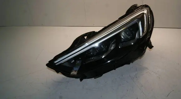 Opel Insignia B Headlight/headlamp 39102888 10504290000 662588537
