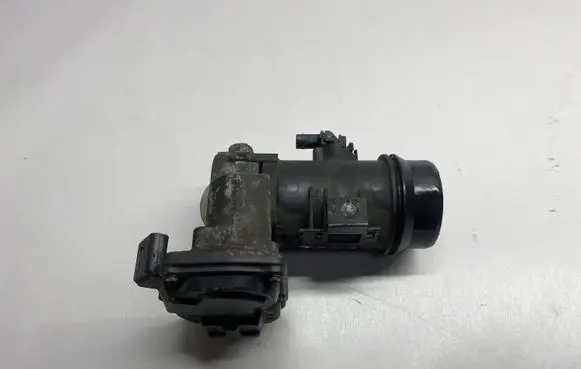 BMW 5 F10 F11 Mass air flow meter 8506359 118844