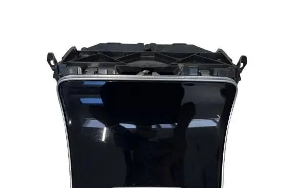 Mercedes-Benz C W205 Center console A2056800210