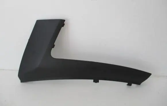 Under headlight/headlamp trim