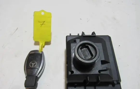 Mercedes-Benz C W205 Ignition lock A2059007121
