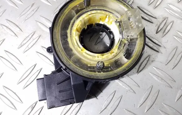Volkswagen Jetta V Airbag slip ring squib (SRS ring) 1K0959653C