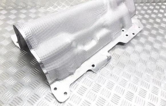 Volvo S90, V90 Heat shield in engine bay 31497437