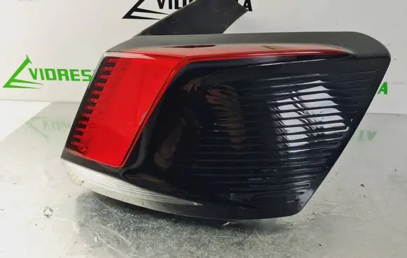 Peugeot 3008 II Rear/tail lights 9810477080 81550201
