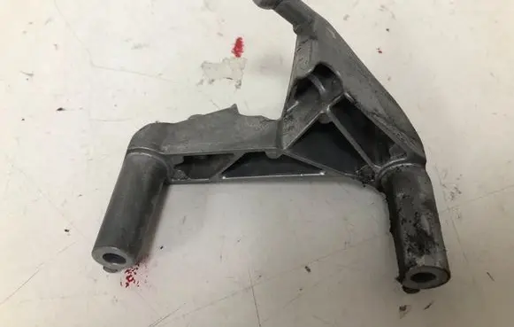 Mercedes-Benz C AMG W204 Other engine bay part A6460160038