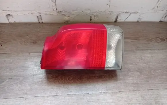 Volvo V70 Rear/tail lights