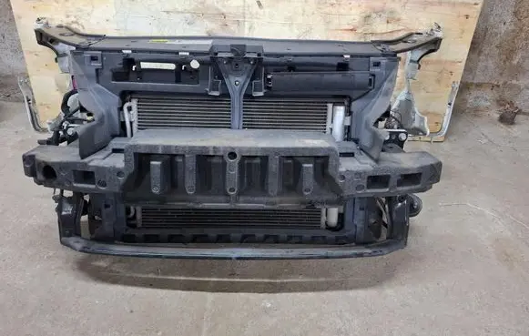 Volkswagen Touran II Radiator support slam panel 