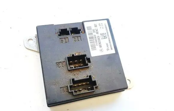 Mercedes-Benz E W211 Comfort/convenience module 2115453632