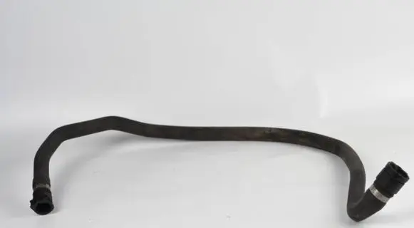 Audi A6 S6 C6 4F Engine coolant pipe/hose