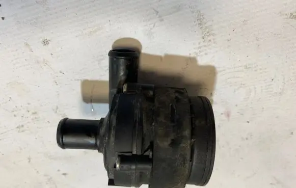 Mercedes-Benz GLA H247 Electric auxiliary coolant/water pump A2118350364