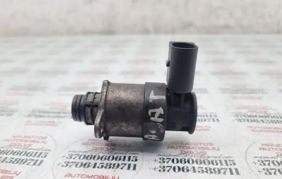 Volkswagen PASSAT B6 Fuel pressure regulator 0928400706 9851520189