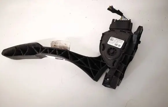 Land Rover Freelander 2 - LR2 Accelerator throttle pedal 7G9N9F8369HA