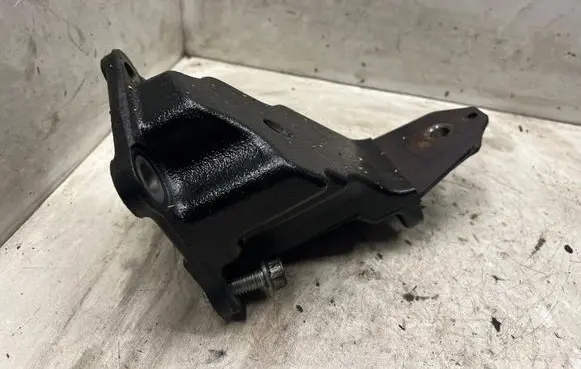 Nissan Pathfinder R51 Engine mounting bracket 11232EB305