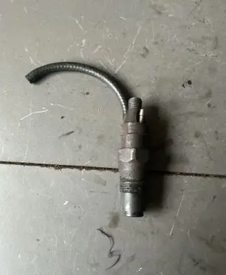 Fuel injector