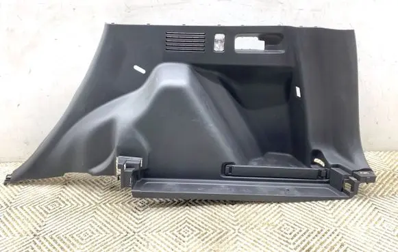Trunk/boot side trim panel