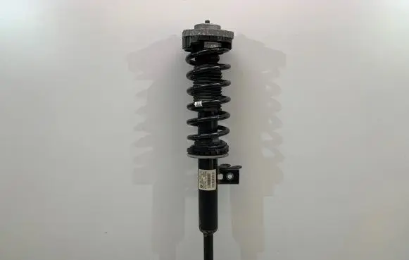 BMW 5 F10 F11 Front shock absorber with coil spring 6797767