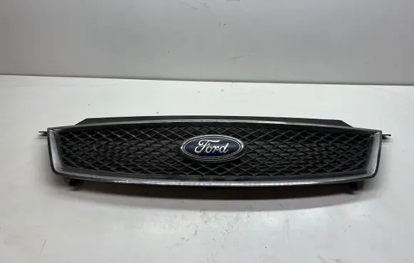 Ford Focus C-MAX Front grill 3M51R8200A 3M51R8200C