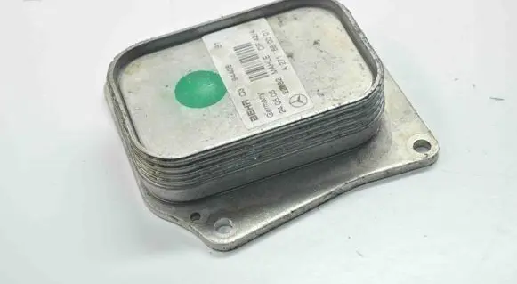 Mercedes-Benz SLK R171 Engine oil radiator A2711880001